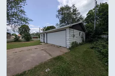 130 S Andrews Street, Shawano, WI 54166 - Photo 4