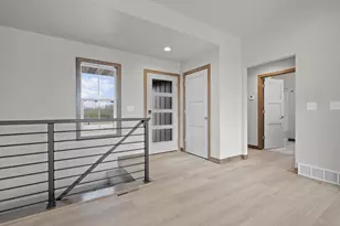 2998 Creekwood Dr, Green Bay, WI 54311 - Photo 12