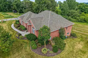 2864 Woodhaven Cir, De Pere, WI 54115 - Photo 6