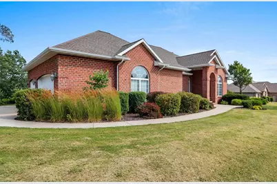 2864 Woodhaven Circle, De Pere, WI 54115 - Photo 4