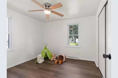 1135 Wirtz Avenue, Green Bay, WI 54305 - Photo 12