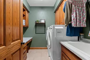 3901 N Millwood Dr, Appleton, WI 54913 - Photo 28