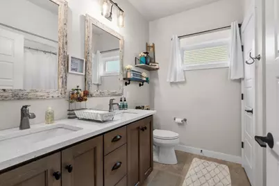 W5638 Hoelzel Way, Appleton, WI 54915 - Photo 32