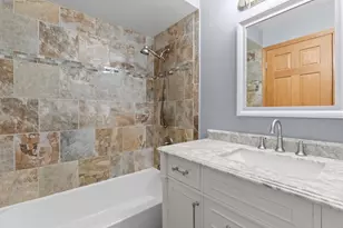 1330 N Briarcliff Dr, Appleton, WI 54915 - Photo 48