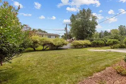 1330 N Briarcliff Drive, Appleton, WI 54915 - Photo 56
