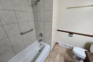 614 W 1st St, Shawano, WI 54166 - Photo 18