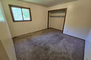 614 W 1st St, Shawano, WI 54166 - Photo 12