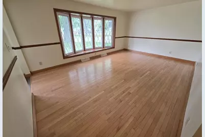 614 W 1st Street, Shawano, WI 54166 - Photo 10
