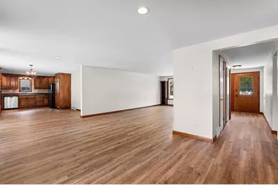 153 Joan Avenue, Green Bay, WI 54302 - Photo 8