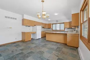 575 Ledgeview Blvd, Fond du Lac, WI 54935 - Photo 12