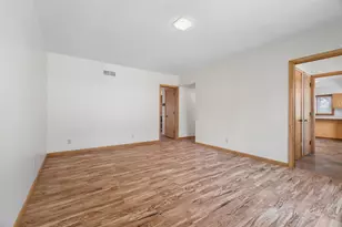 575 Ledgeview Blvd, Fond du Lac, WI 54935 - Photo 10
