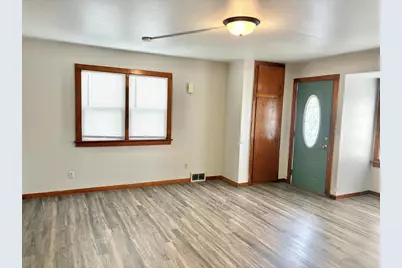 804 John Avenue, Oshkosh, WI 54901 - Photo 6