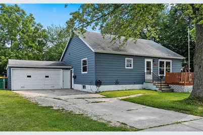 812 9th Street, Green Bay, WI 54304 - Photo 2
