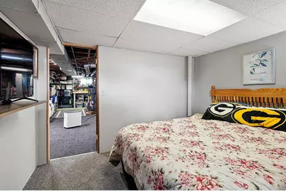 812 9th Street, Green Bay, WI 54304 - Photo 32