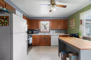 601 Memory Ave, Green Bay, WI 54301 - Photo 8
