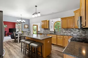 1594 Lone Oak Dr, Neenah, WI 54956 - Photo 8