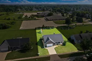 3040 Joy Ln, Green Bay, WI 54311 - Photo 2