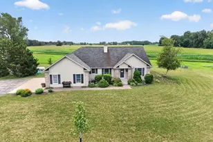 7265 County Rd D, Omro, WI 54963 - Photo 2