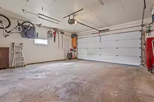 524 E Briar Ln, Green Bay, WI 54301 - Photo 32