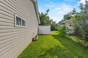 524 E Briar Ln, Green Bay, WI 54301 - Photo 52