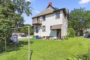 324 S Madison St, Green Bay, WI 54301 - Photo 6