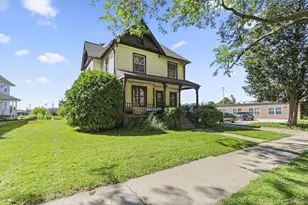 324 S Madison St, Green Bay, WI 54301 - Photo 4