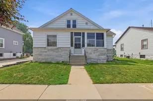 114 E Arndt St, Fond du Lac, WI 54935 - Photo 1