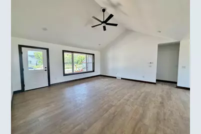 1360 Bens Way, Kaukauna, WI 54130 - Photo 4