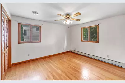 1245 Smith Street, Green Bay, WI 54302 - Photo 10