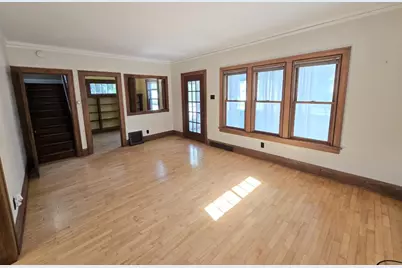 270 Gillett Street, Fond du Lac, WI 54935 - Photo 6