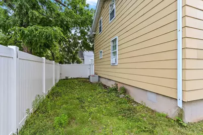 1011 Stuart Street, Green Bay, WI 54301 - Photo 20