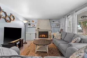 1222 Royal Blvd, Green Bay, WI 54303 - Photo 4