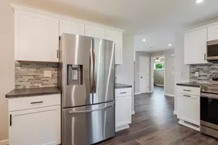 906 Oshkosh St, New London, WI 54961 - Photo 14