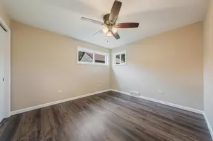 906 Oshkosh St, New London, WI 54961 - Photo 16
