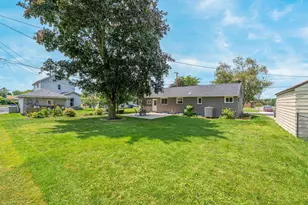 906 Oshkosh St, New London, WI 54961 - Photo 4