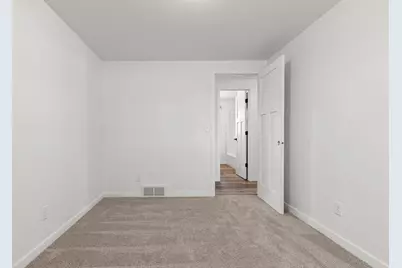 915 Park Street, Green Bay, WI 54303 - Photo 18