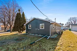 915 Park St, Green Bay, WI 54303 - Photo 32