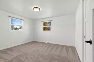 915 Park St, Green Bay, WI 54303 - Photo 20