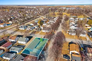 915 Park St, Green Bay, WI 54303 - Photo 4