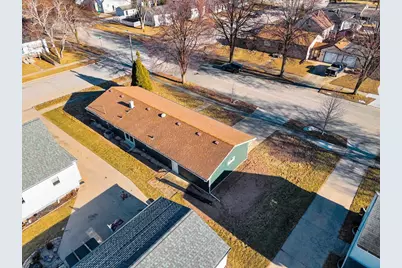 915 Park Street, Green Bay, WI 54303 - Photo 2