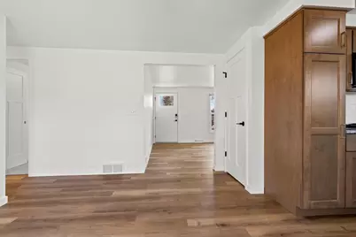 915 Park Street, Green Bay, WI 54303 - Photo 16