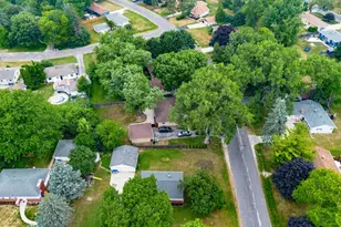 7615 N Delta Pl, Milwaukee, WI 53223 - Photo 38