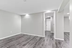 7615 N Delta Pl, Milwaukee, WI 53223 - Photo 24