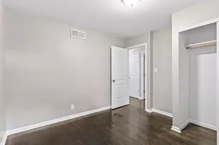 7615 N Delta Pl, Milwaukee, WI 53223 - Photo 20