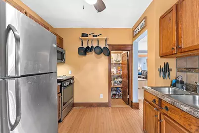 823 W 4th Avenue, Oshkosh, WI 54902 - Photo 16