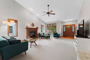 4732 N Providence Ave, Appleton, WI 54913 - Photo 12