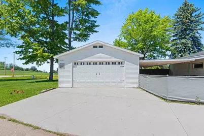 W5184 Shady Lane, Shawano, WI 54166 - Photo 6
