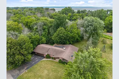 W6425 Lakeview Court, Menasha, WI 54952 - Photo 74