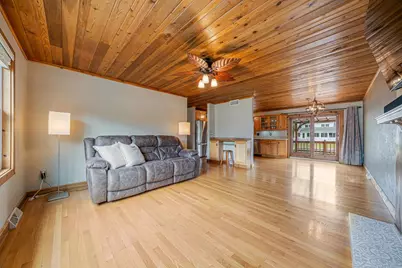 2104 Hazel Street, Oshkosh, WI 54901 - Photo 8