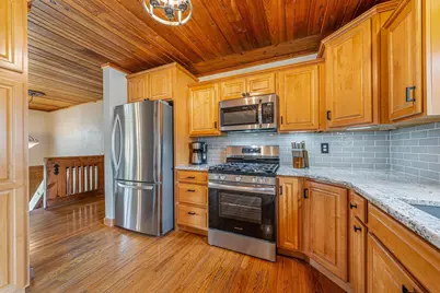 2104 Hazel Street, Oshkosh, WI 54901 - Photo 10